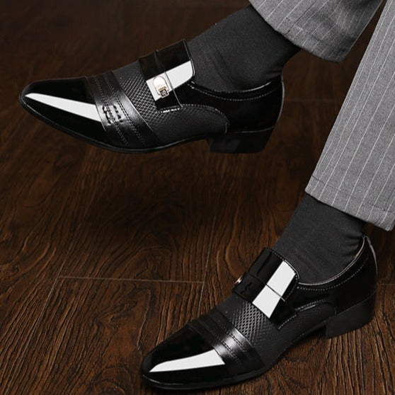Sapato Masculino de Couro Envernizado Sampaio® S1091